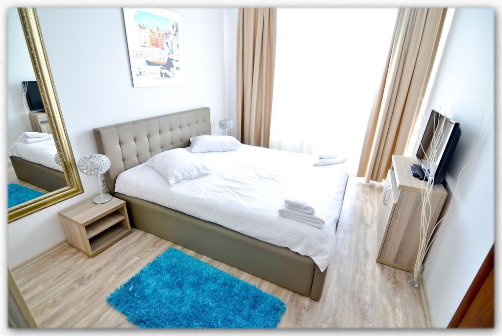 Summerland Luxury By The Sea Apartment